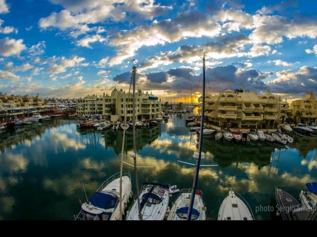 Iris Vistas Benalmadena Apartment ภายนอก รูปภาพ